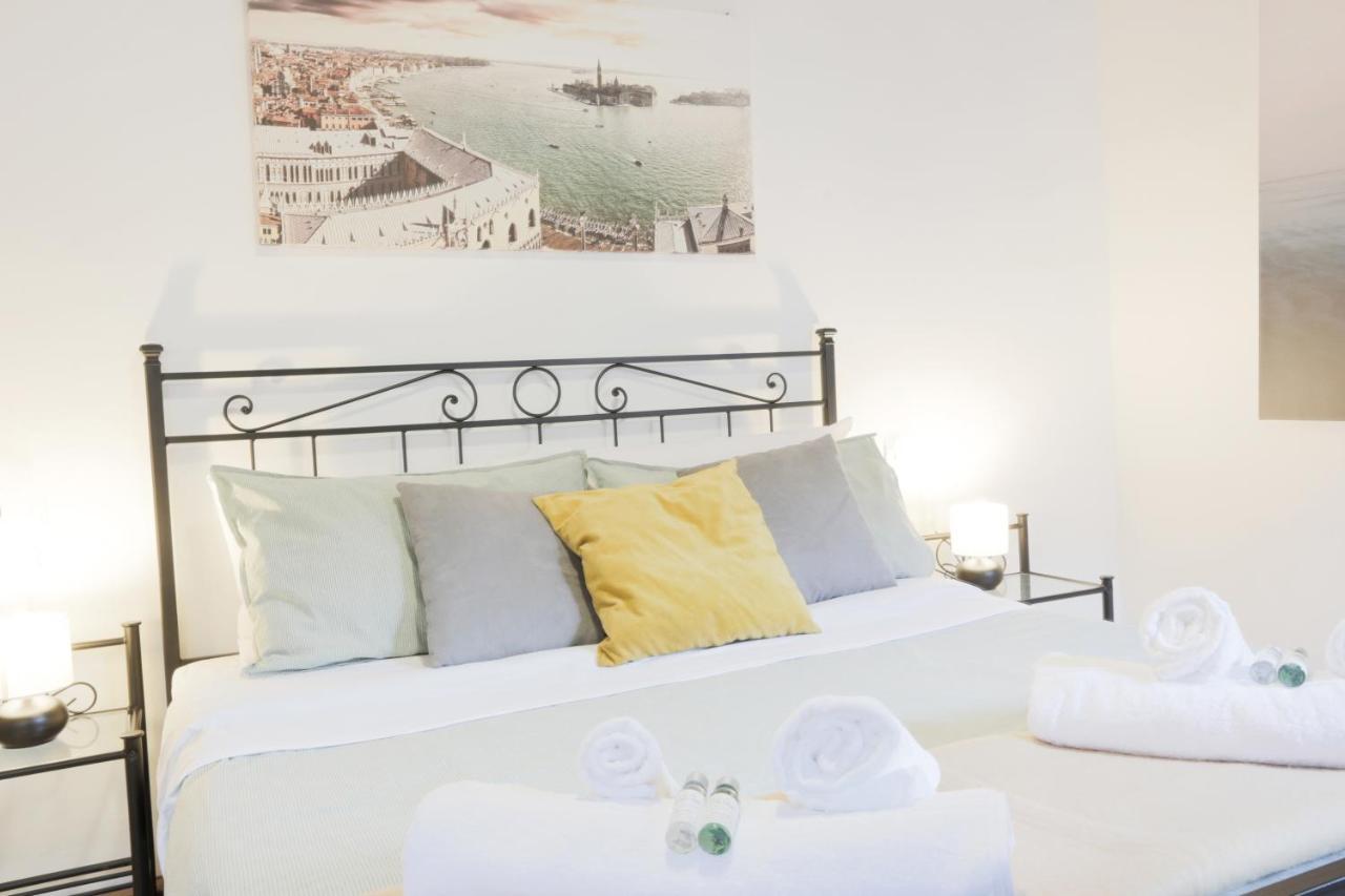 Santa Croce Guest House Venesia Bagian luar foto