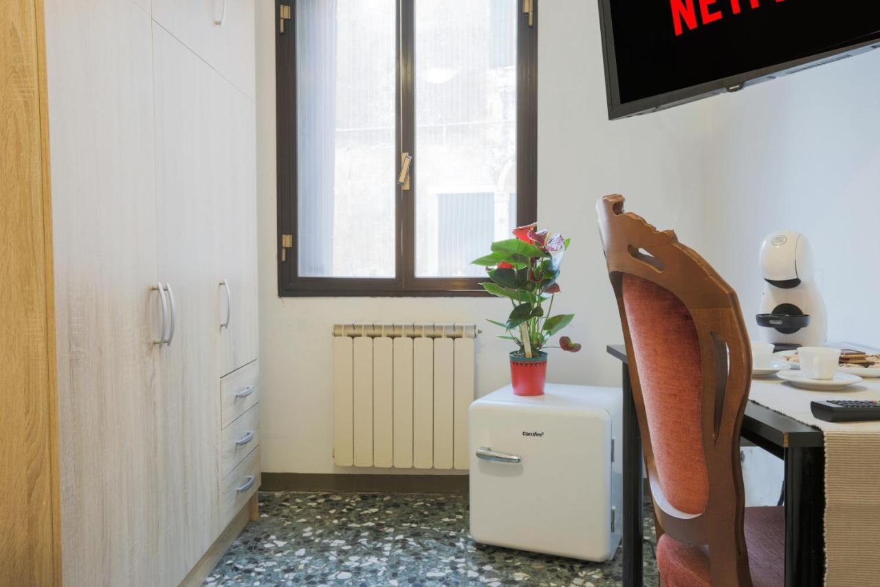 Santa Croce Guest House Venesia Bagian luar foto