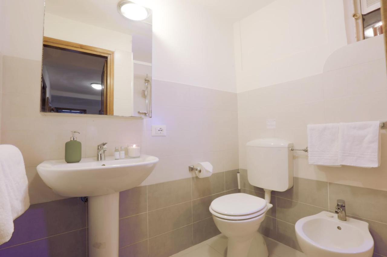 Santa Croce Guest House Venesia Bagian luar foto