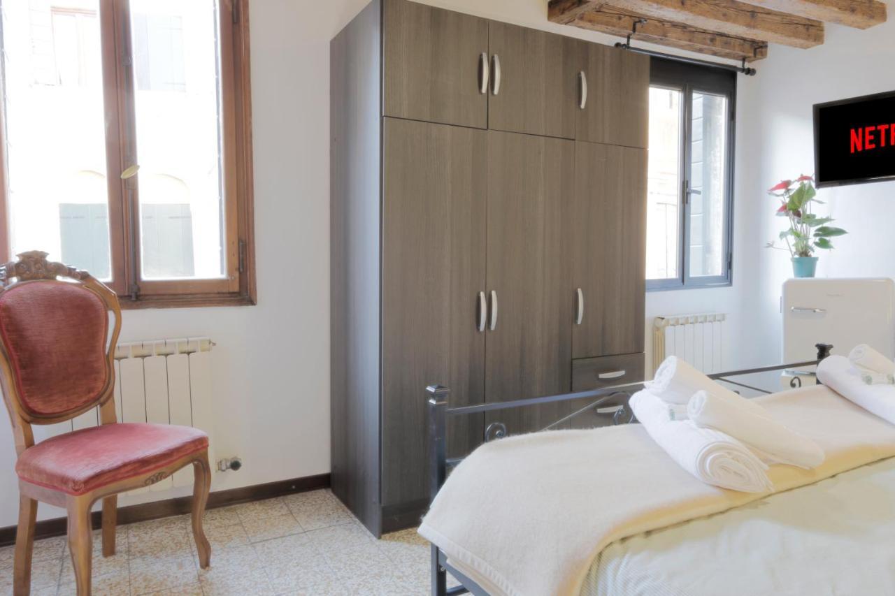 Santa Croce Guest House Venesia Bagian luar foto