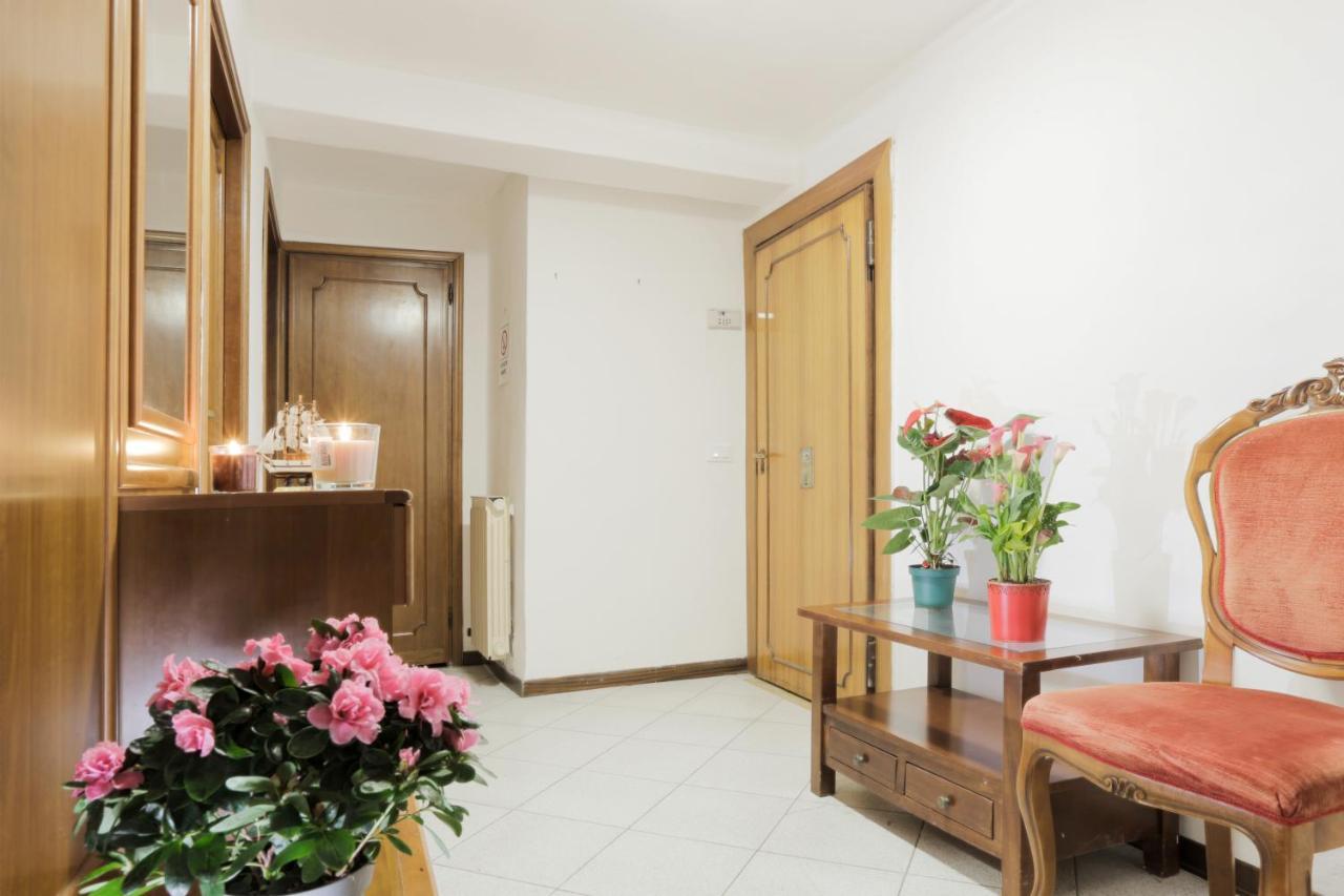 Santa Croce Guest House Venesia Bagian luar foto
